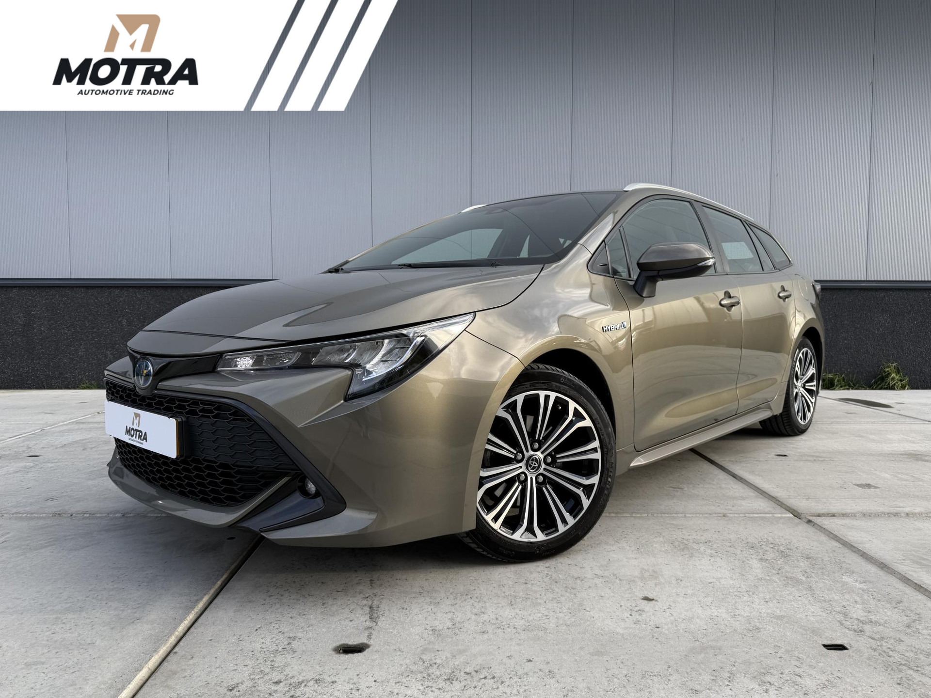 Toyota Corolla Touring Sports 2.0 Hybrid Dynamic 49954326-0.jpg | Motra.nl