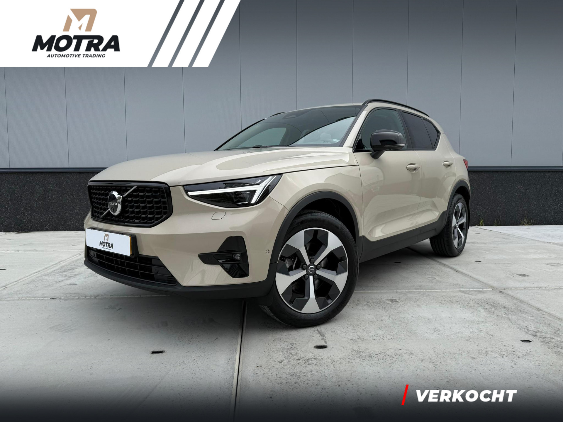 Volvo XC40 2.0 B3 Plus Dark 47705941-0.jpg | Motra.nl