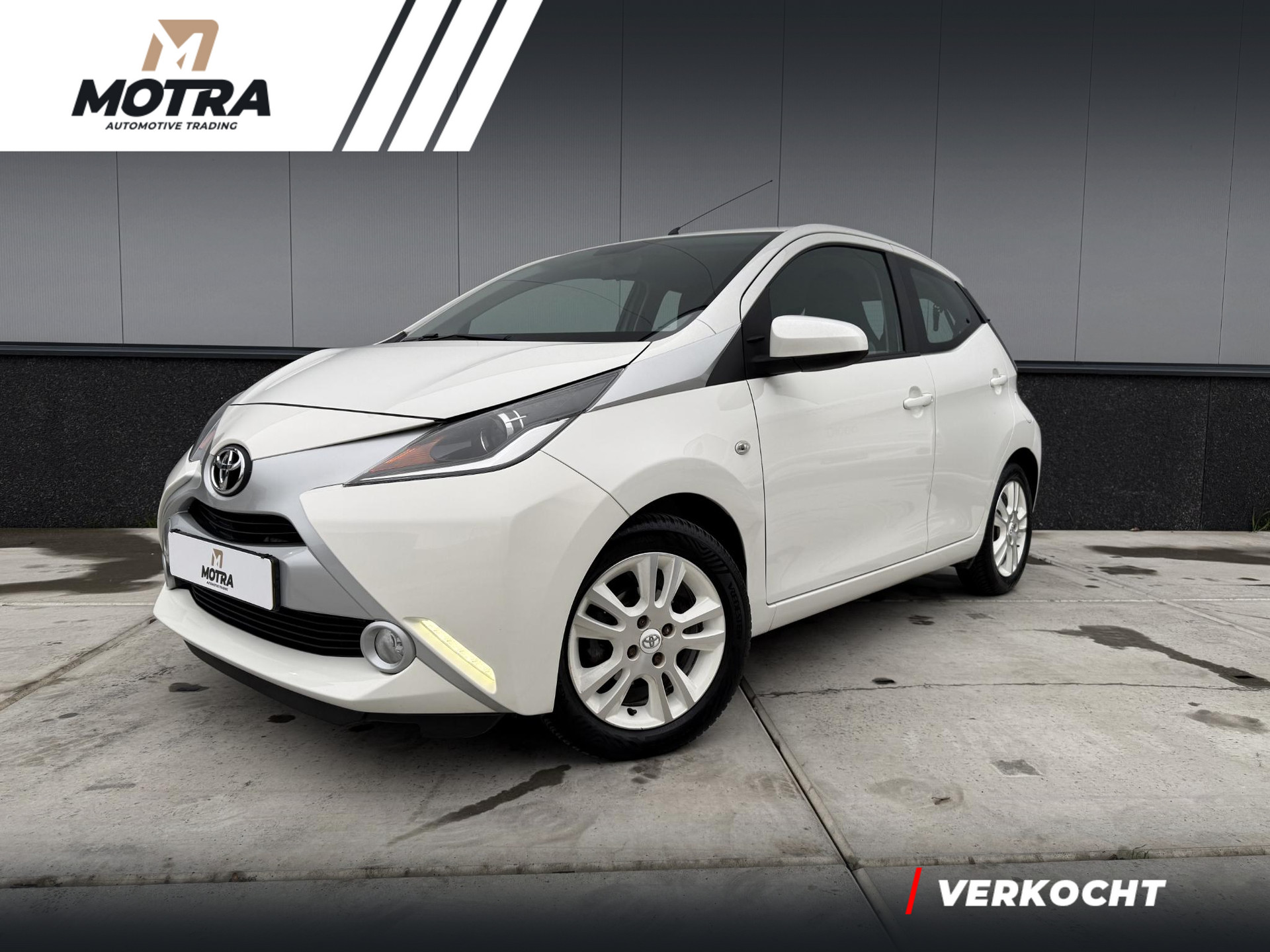 Toyota Aygo 1.0 VVT-i x-pure 49301235-0.jpg | Motra.nl
